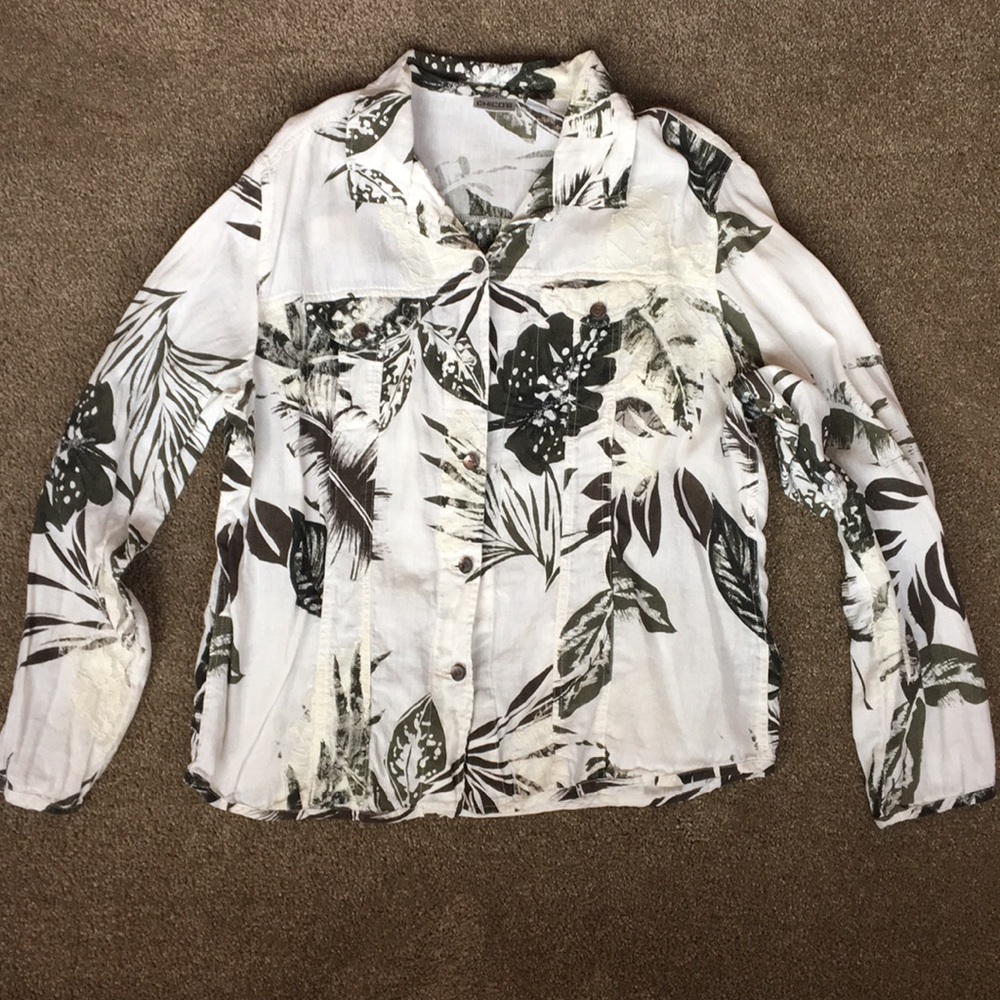 Chico’s Button Up: CHICO’S SIZE 3